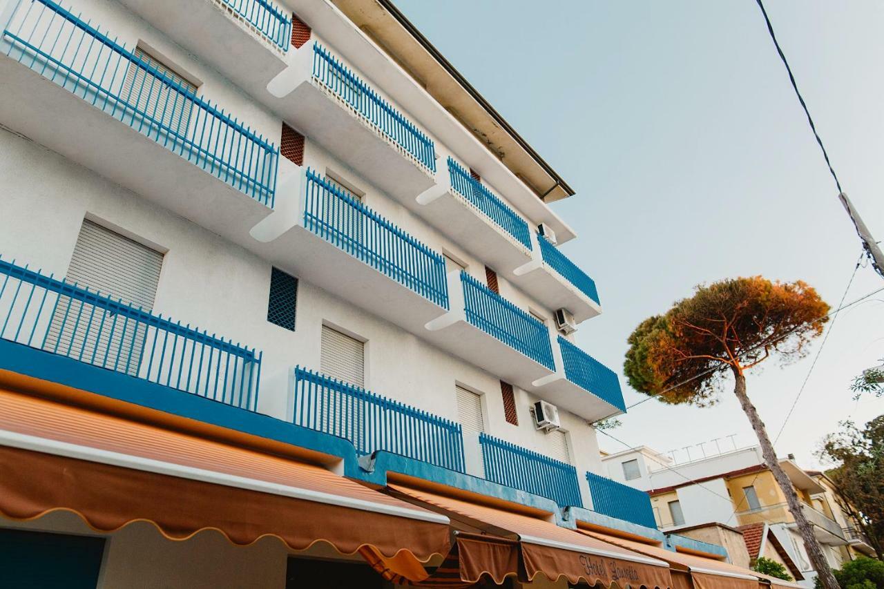 Hotel Lauretta Bellaria-Igea Marina Bagian luar foto